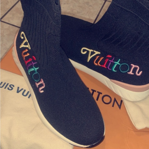Louis Vuitton Black Knit Sneakers - Picture 2 of 2